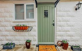 Lovely Cosy Annex By The Sea